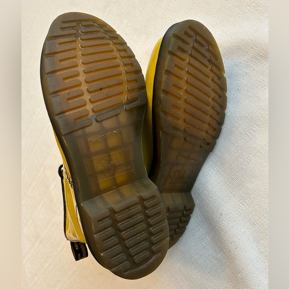 Vintage 1990’s Dr Martens Women’s Smooth Yellow Lace Up Boots - Picture 7 of 16